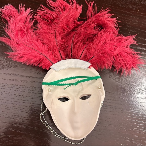 VINTAGE MASK - CLAY ART OF SAN FRANCISCO - ELEGANT BURGUNDY FEATHERS - JEWELED - Picture 6 of 7